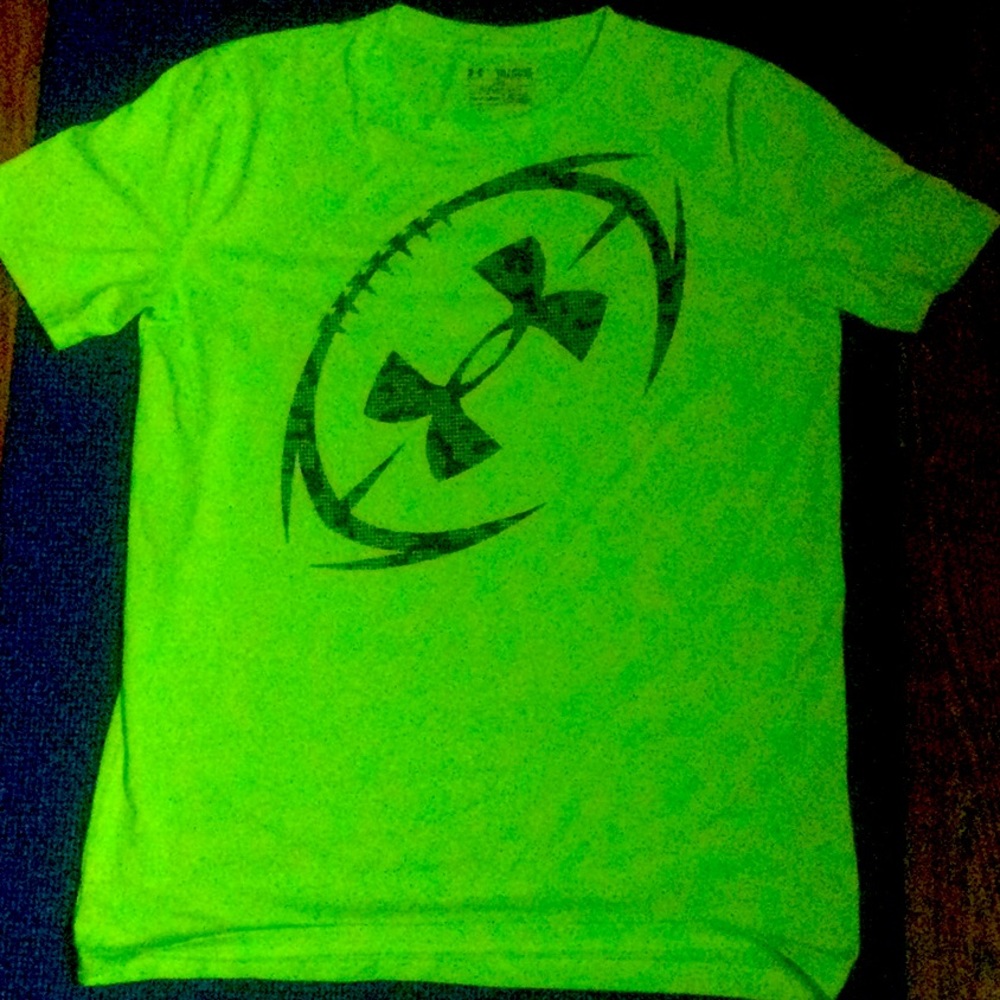 COPY - Kids neon under armour t-shirt